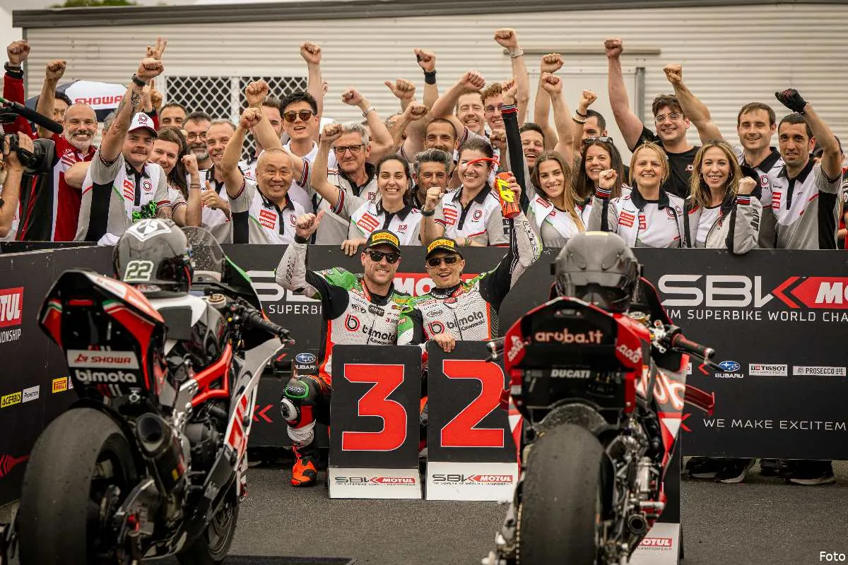 趣味・スポーツ・実用 Bimota 25 Years of Excellence Superbike: from Mertens–Tardozzi to Bassani–Lowes, it's a Bimota